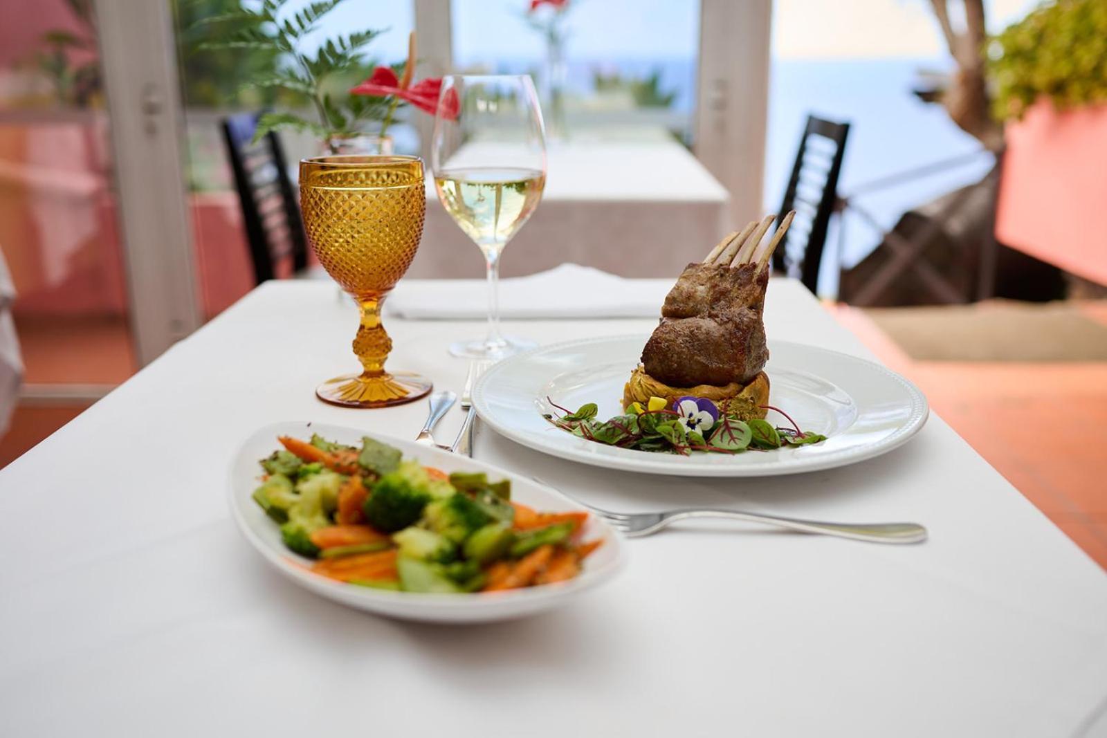 Inn & Art Madeira カニコ エクステリア 写真
