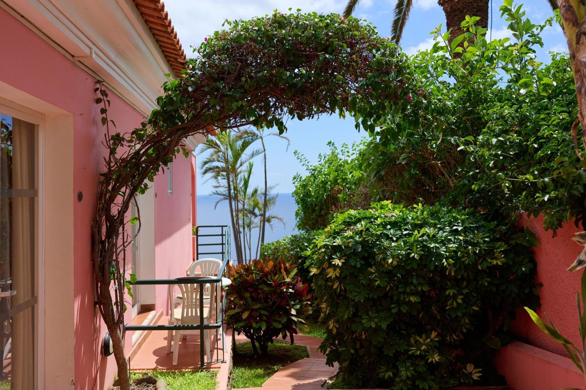 Inn & Art Madeira カニコ エクステリア 写真