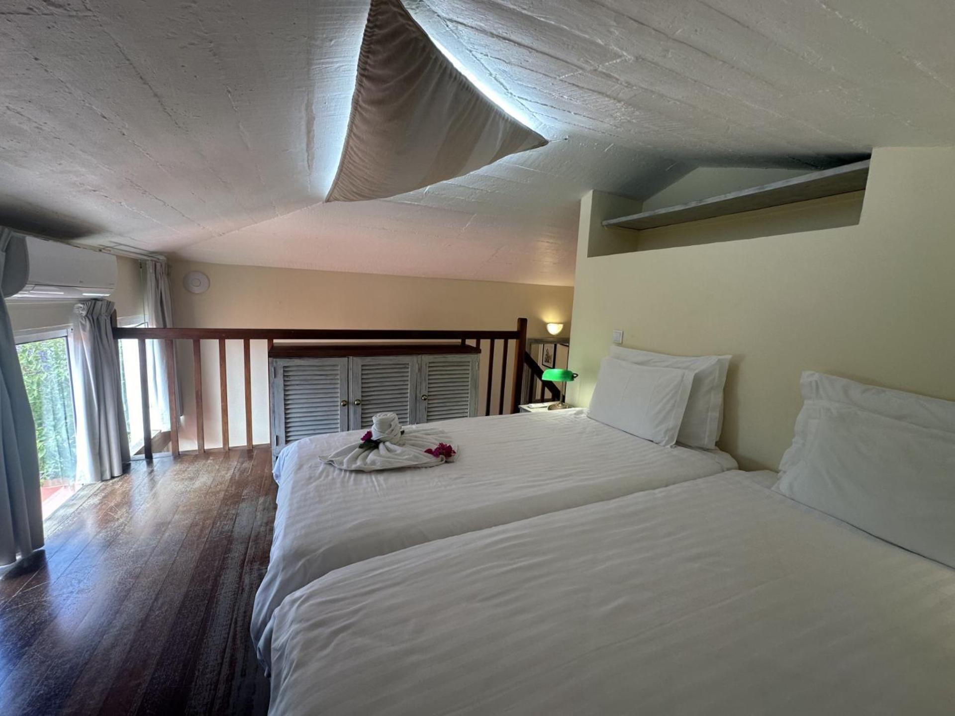 Inn & Art Madeira カニコ エクステリア 写真