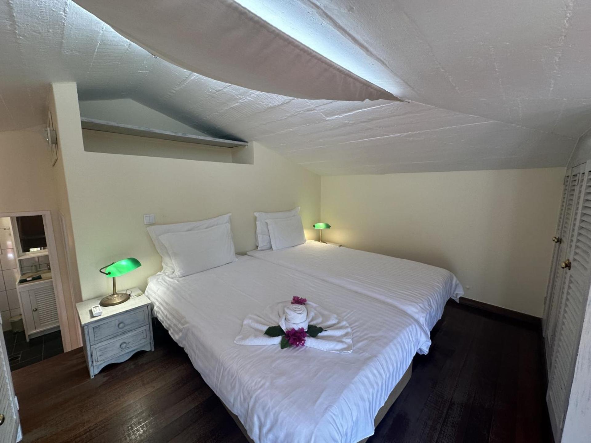 Inn & Art Madeira カニコ エクステリア 写真