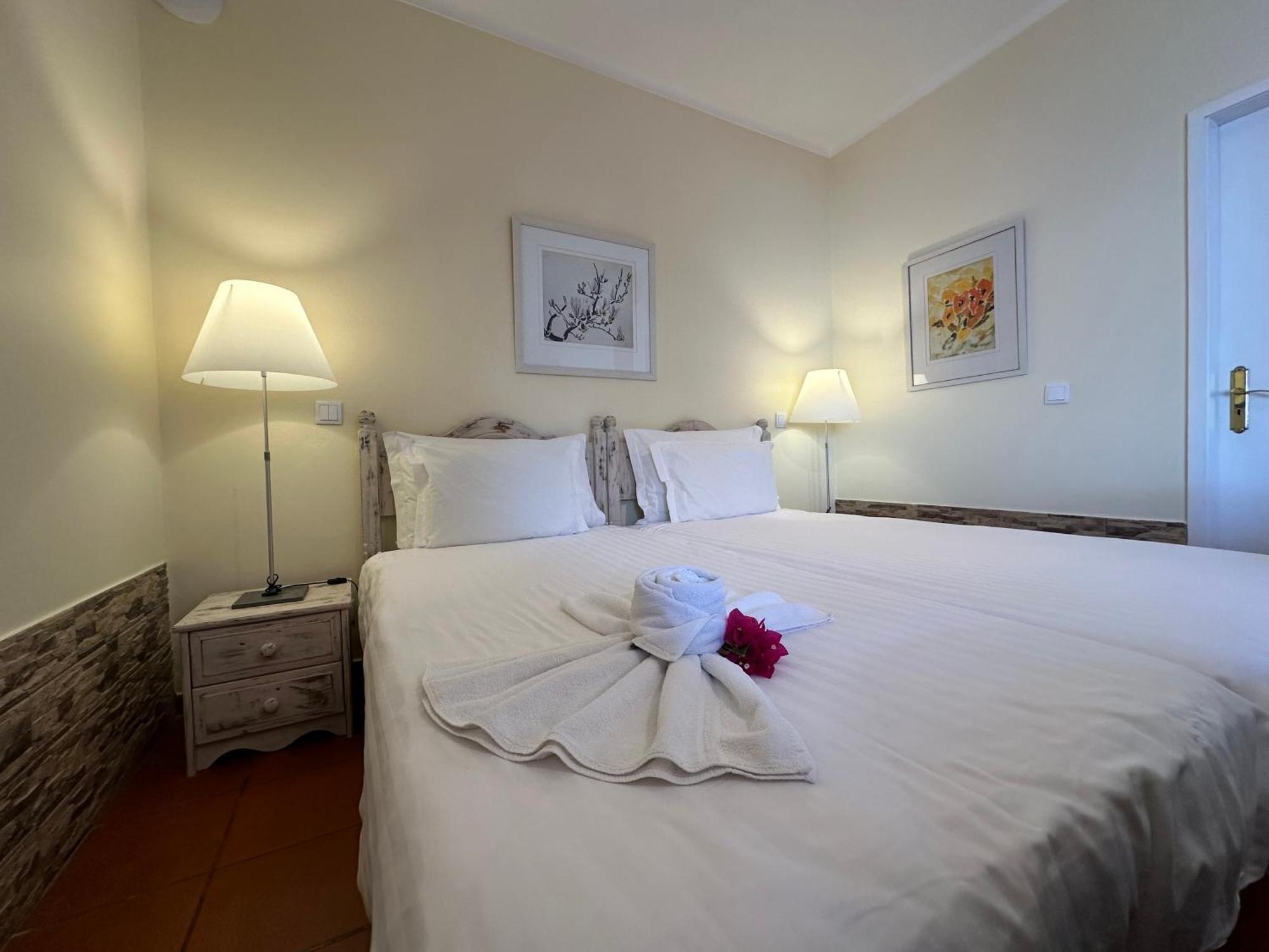 Inn & Art Madeira カニコ エクステリア 写真